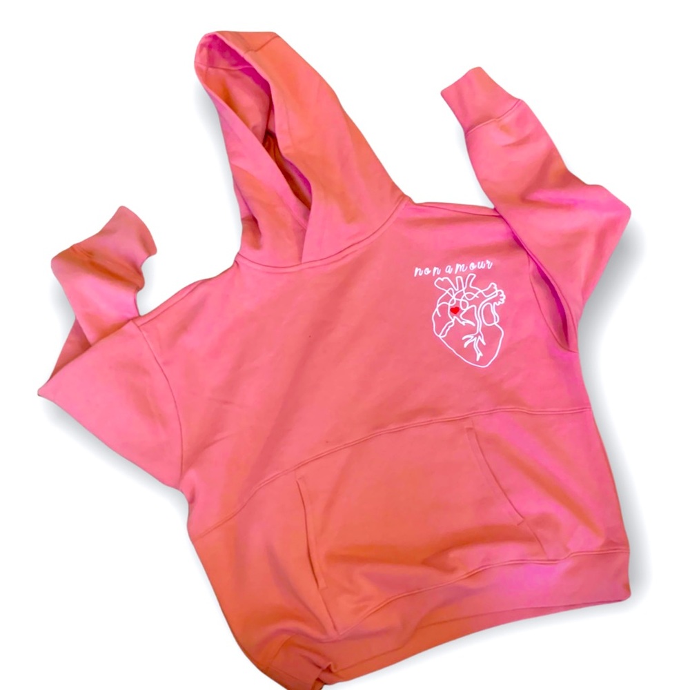I have non amour sweat shirts for sale lady’s
